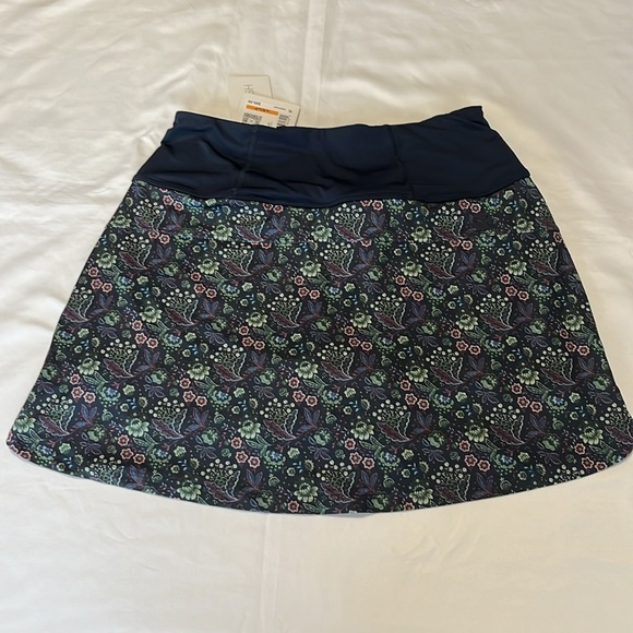 Puma x Liberty Golf Skort Floral Navy Blazer NWT - Picture 8 of 16